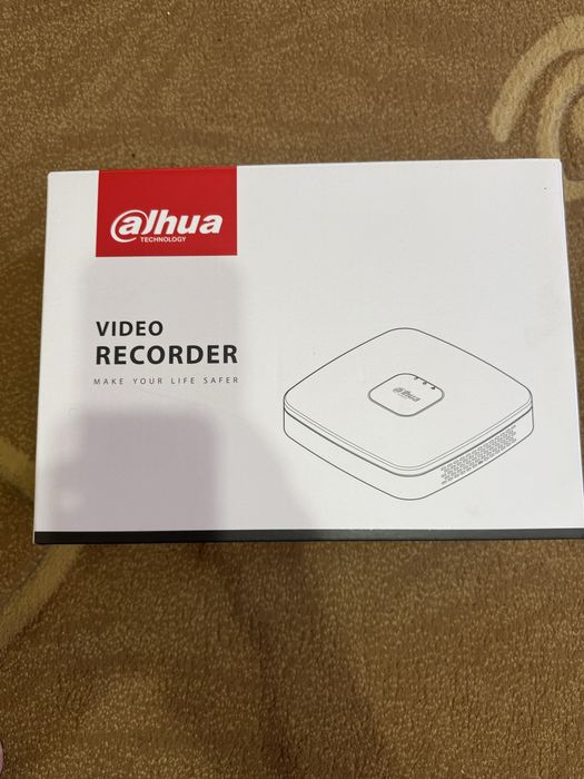 ЧИСТО НОВА система за видеонаблюдение DAHUA XVR4104C с 4 камери Hiltron