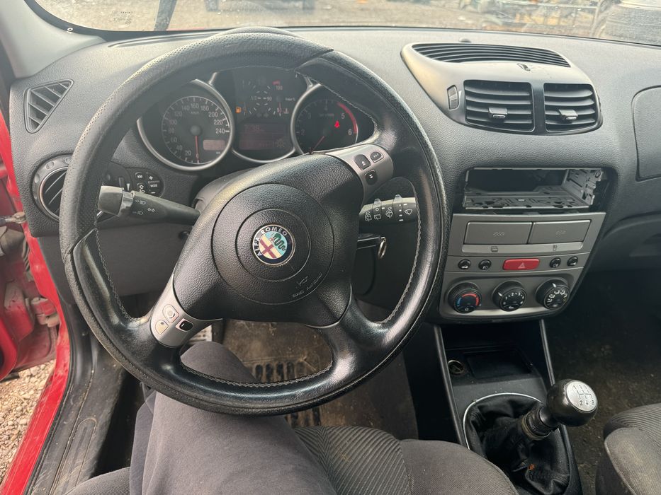 Алфа ромео 147 1.9 jtd само части