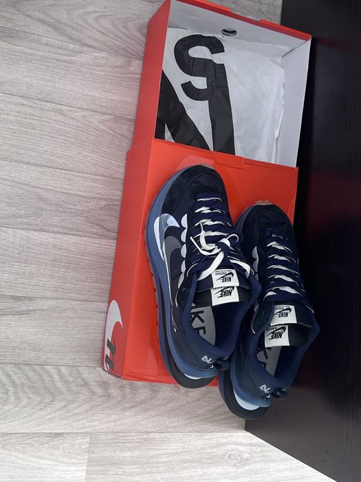 Nike vaporwaffle sacai