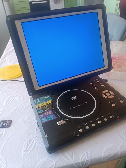 Portable DVD player TV tuner
