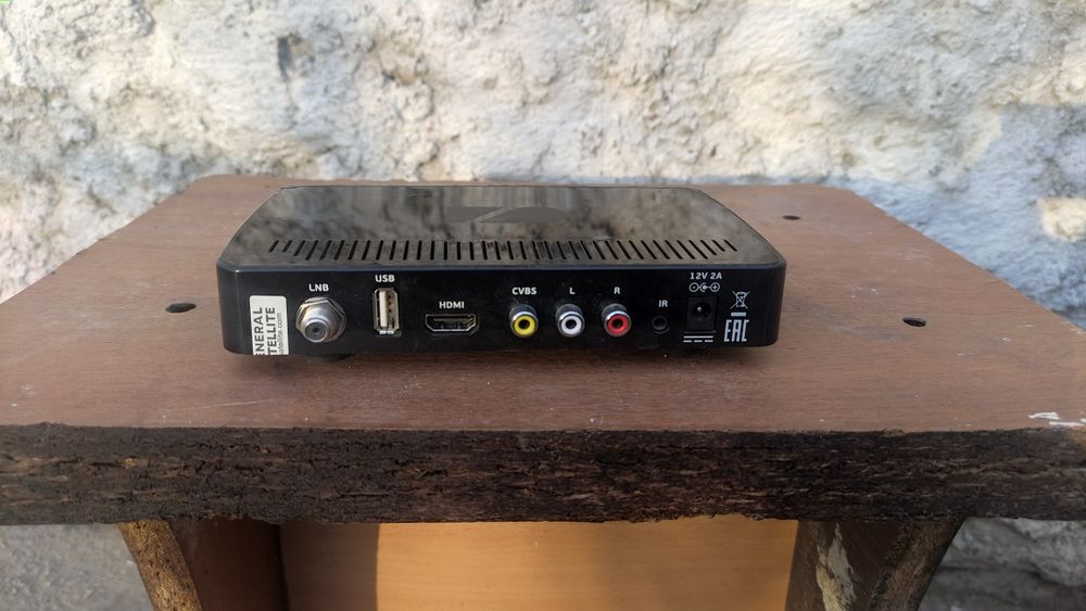 Продам спутниковый приемник