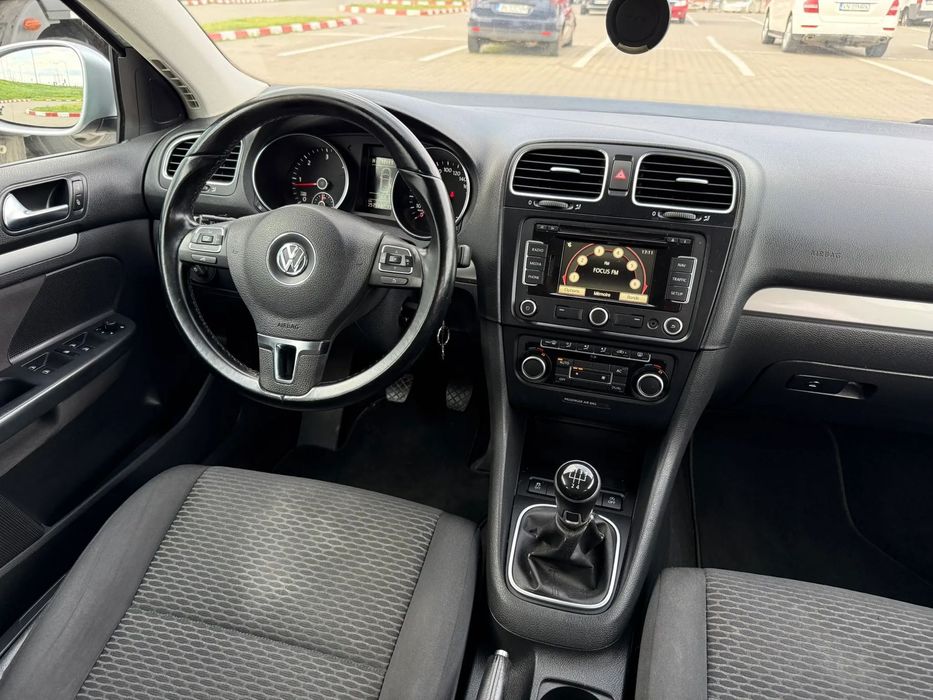 Volkswagen Golf 2012 diesel, 4.690 € — imagine 5