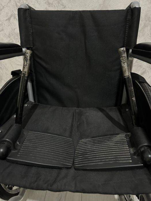 Инвалидная коляска