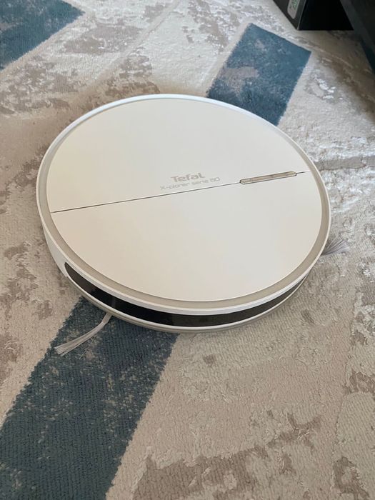 Продается робот пылесос. Состояние отличное.