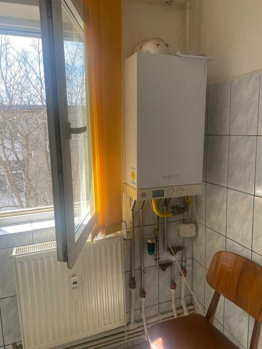 Vand apartament 3 camere – Central, Oltenița – Foarte spațios, ideal pentru tineri și familii