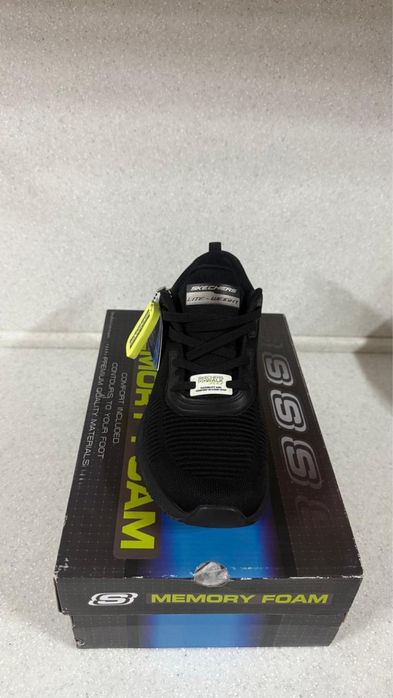 Оригинальные кроссовки sketchers