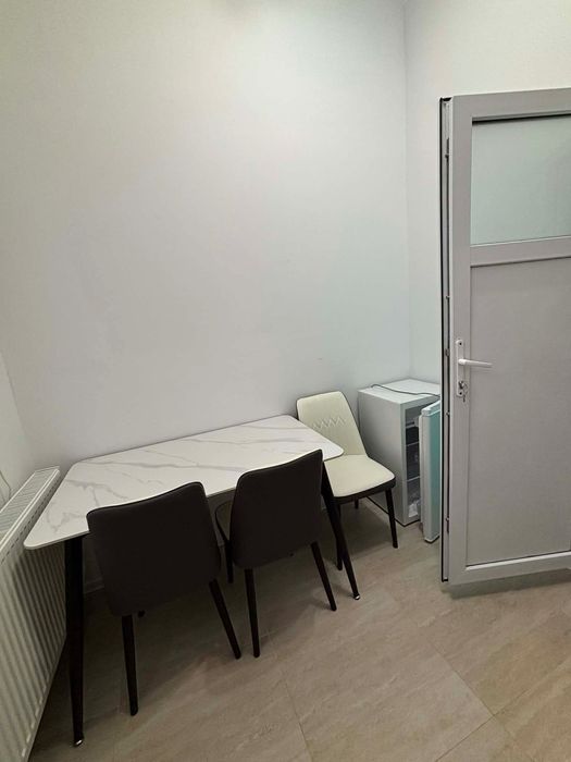 Casa 1 camera de inchiriat, strada Traian, acces stradal