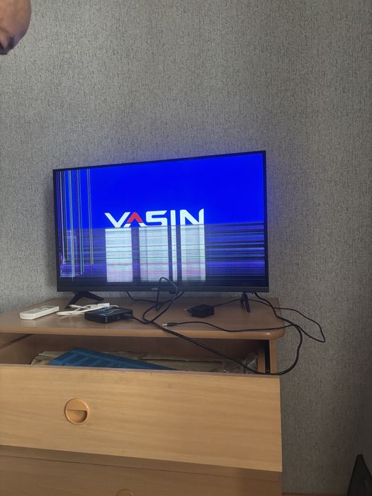 Продам б/у телевизор