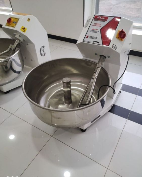 Мешалка  для Пекарнй  50 килоли Туритски Гарантия 1 йил