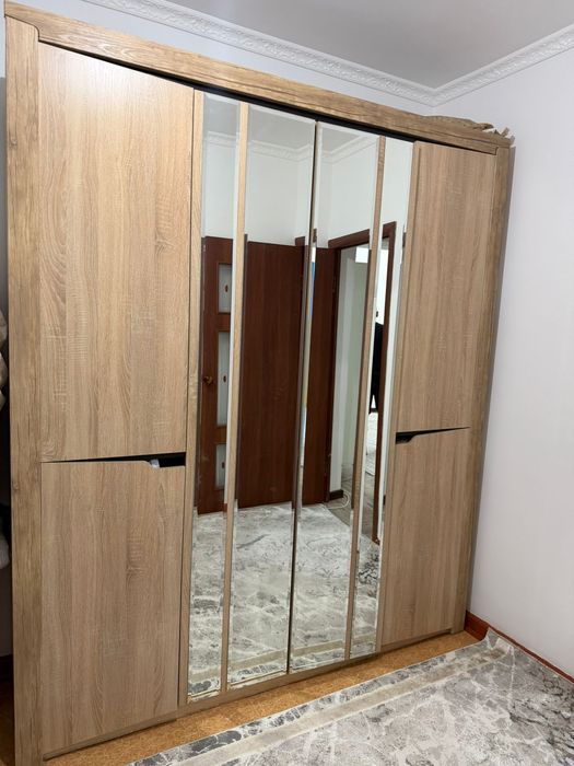 Шифанер сатылуда еш жері жырылмаған,