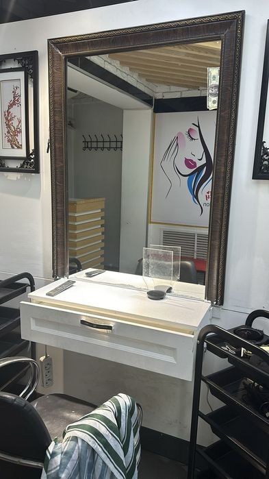 Продам зеркало для салон красоты