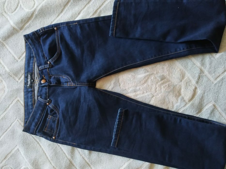Джинсы, кофты в отличном состоянии