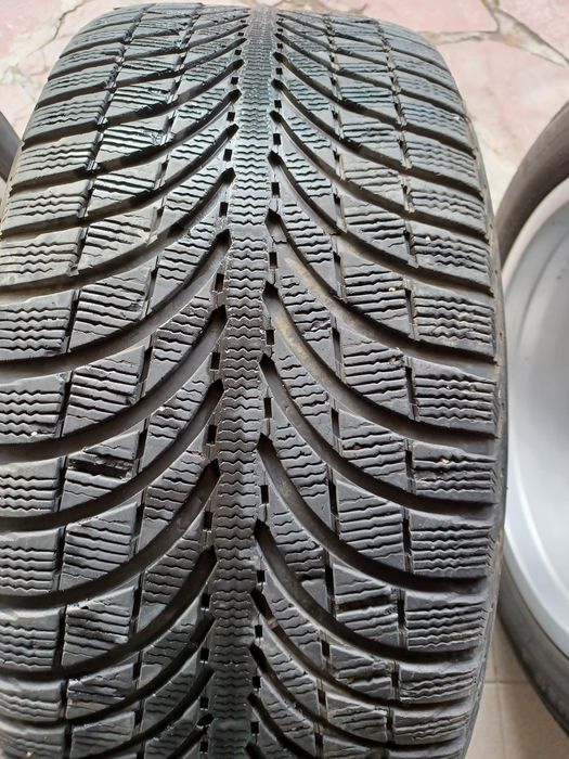 19-BMW X5.X6-F15.F16 Оригинални,зимни гуми 255.50.19