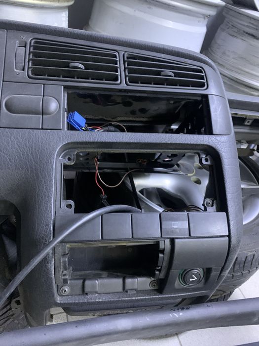 В продаже панель в сборе Гольф 3