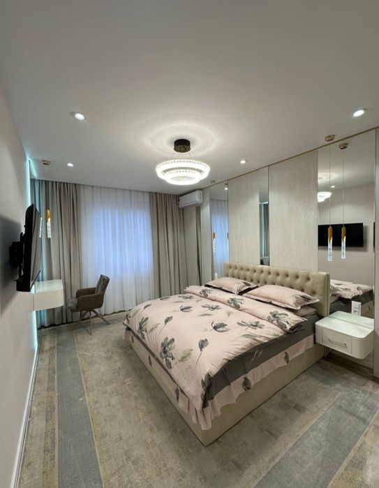 Продаётся квартира на Феруза-1 2в3/4/4 на против Eco bazara