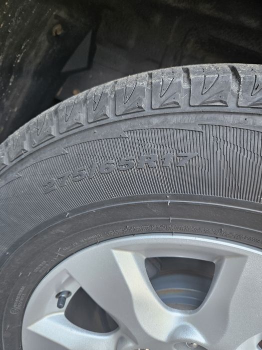 Продам 275 65 R 17