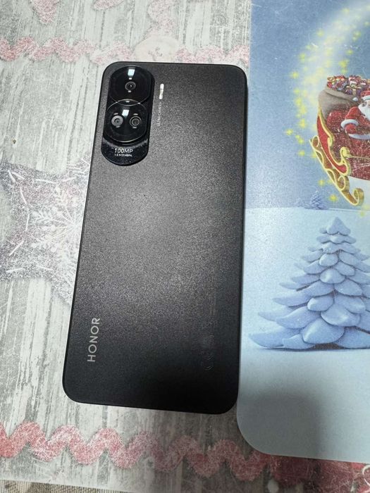 Телефон Honor 90 Lite