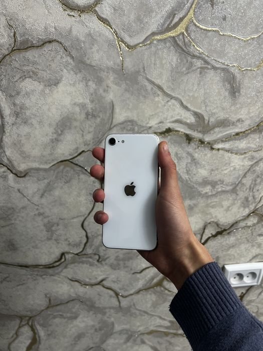 Iphone Se holati idyal