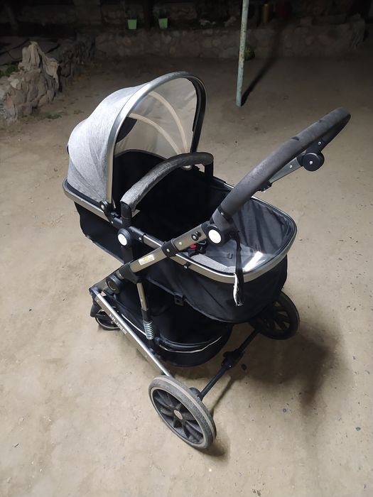 Детская коляска.