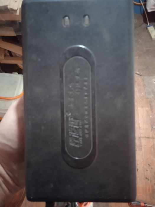 Продам зарядное устроиство