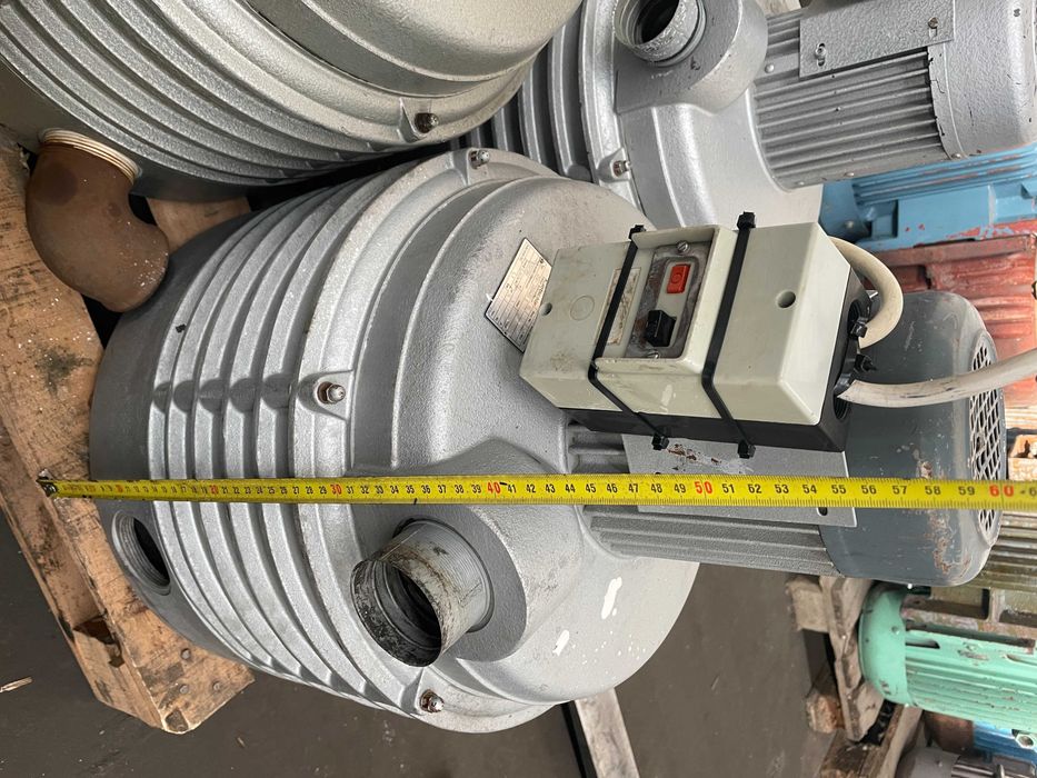 Вакуум помпа тип въздуходувка