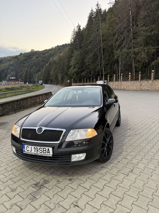 Vând Skoda Octavia II