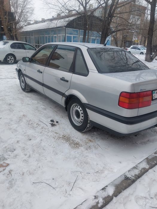 Пассат б4 1995 моник