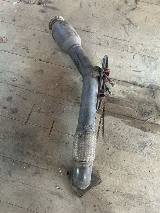 Vând down pipe golf 5 gti !!!