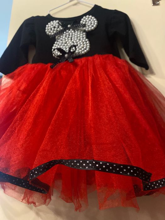 Няколко роклички