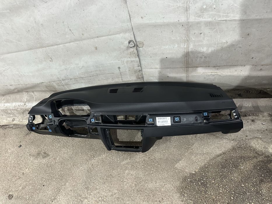 Табло със десен airbag за BMW e90/e91 face start бутон!