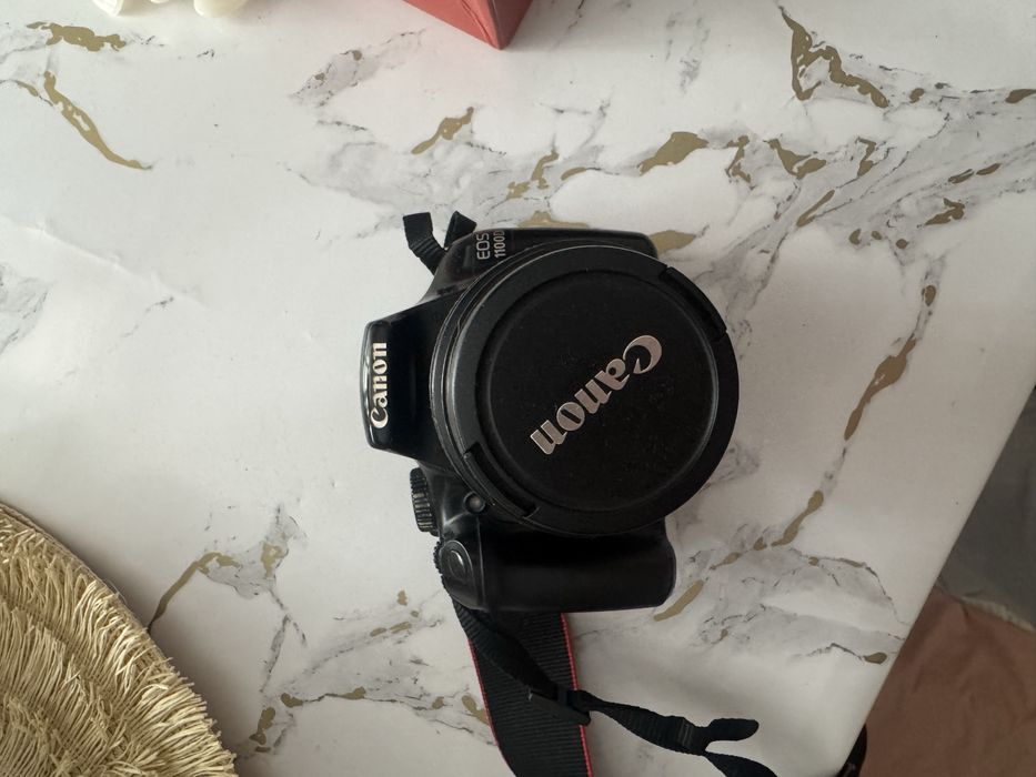 Canon 1100D продам