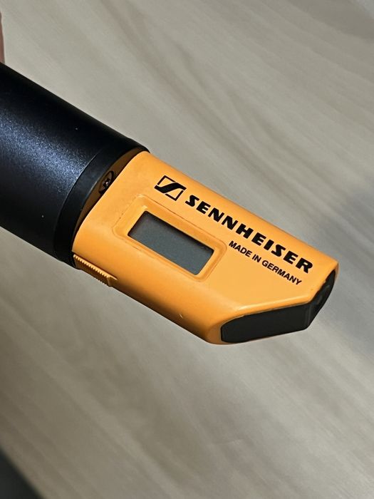 Продам петличный микрофон Sennheiser