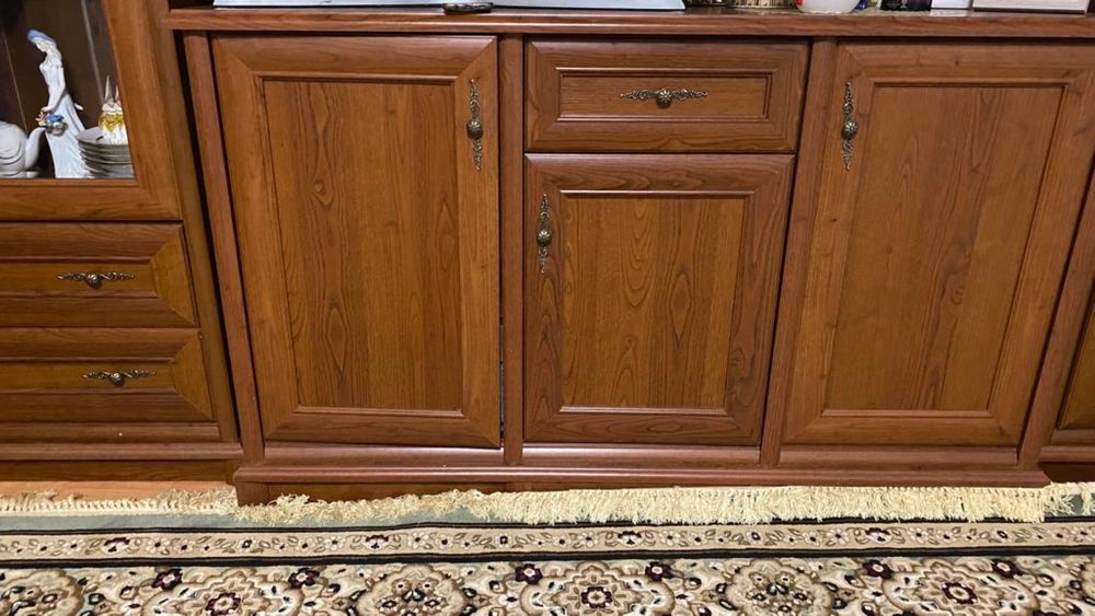 Продам стенку в гостиную