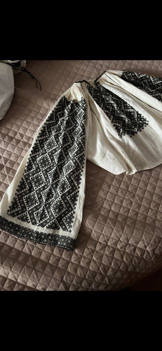 De vânzare superb  costum popular autentic