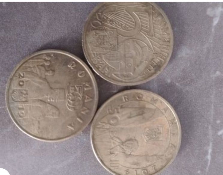 Vand 2 Bagnote și Monezi