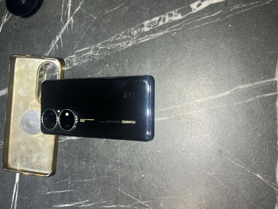 Huawei P50 Pro 256gb baterie 100%