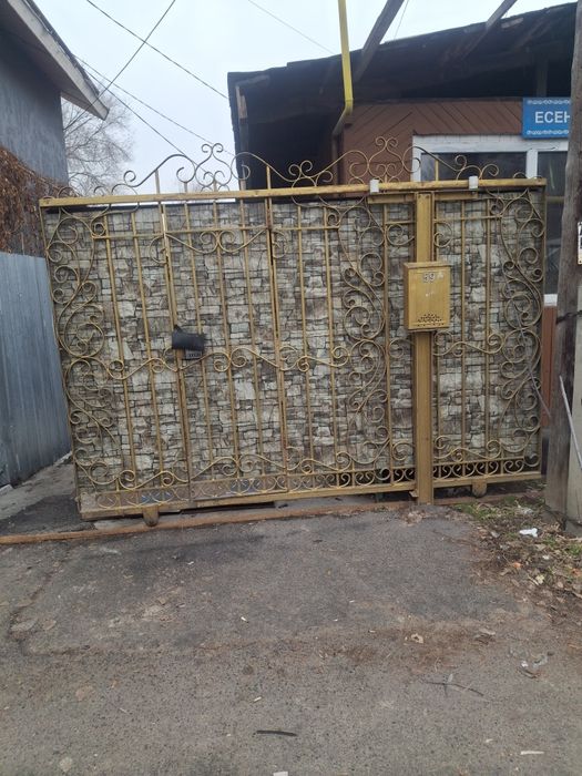 Профнастил, ворота кованные