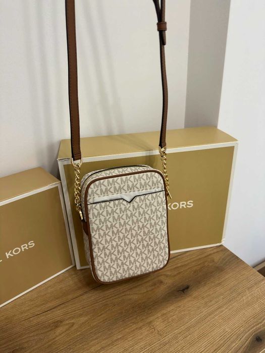 Michael Kors чанта Jet Set Travel