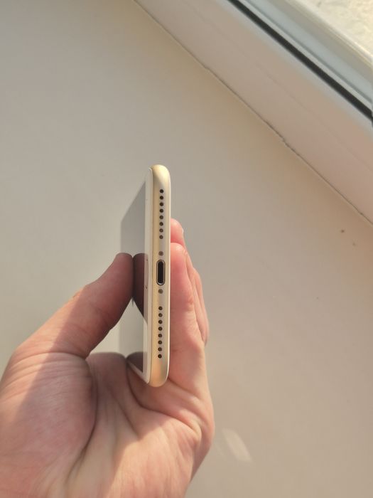 iPhone 7 Plus 32ГБ — идеальное состояние, АКБ 75%, без торга