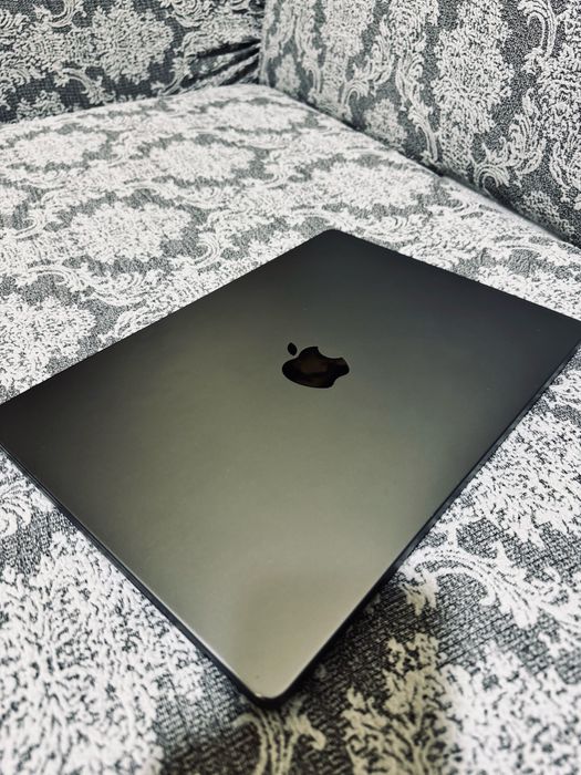 MacBook Pro M1 Pro 16/512