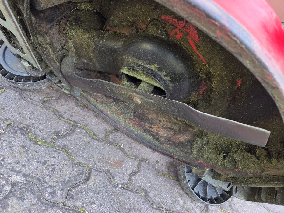 Masina Tuns Iarba/Autotractiune/Briggs&Stratton /Impecabila