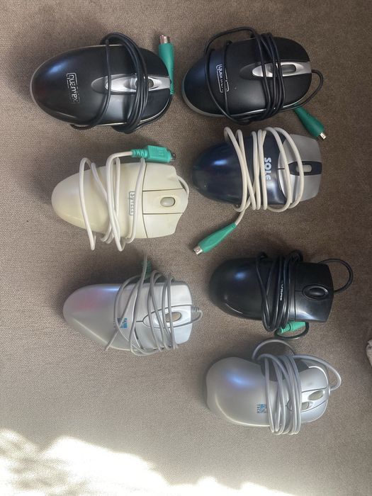 Set 7 mouse-uri cu cabluri PS/2