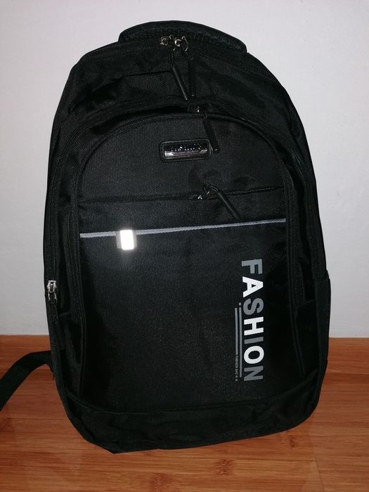 Продаю рюкзак школьный