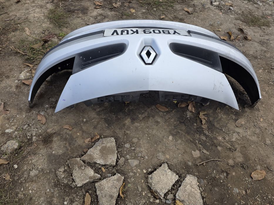 Bara fata renault clio hatchback 2009