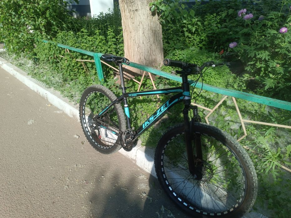 Продам велосипед состояние среднее