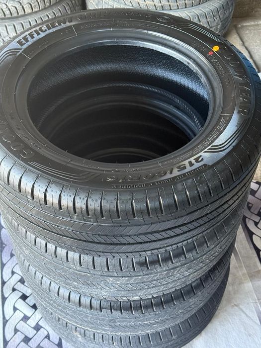 Продам шины новые Goodyear