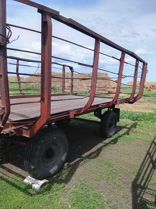 Тракторный прицеп 2 ПТС-4