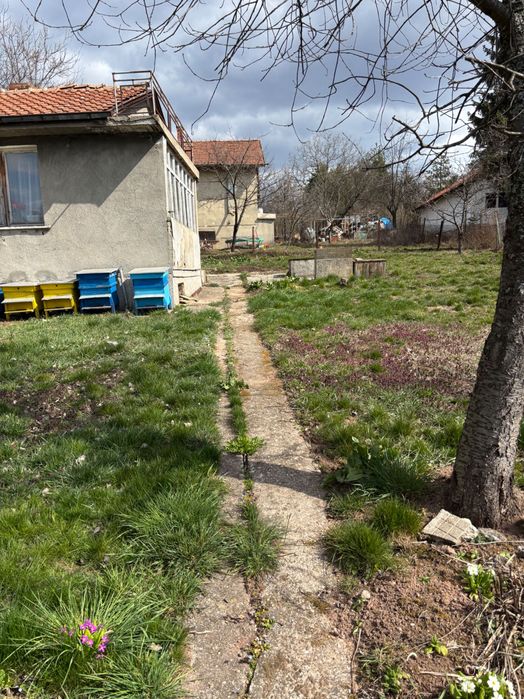 Малък рай в с. Вакарел