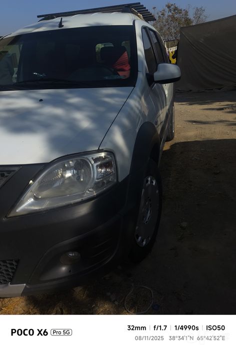 Lada largus cros