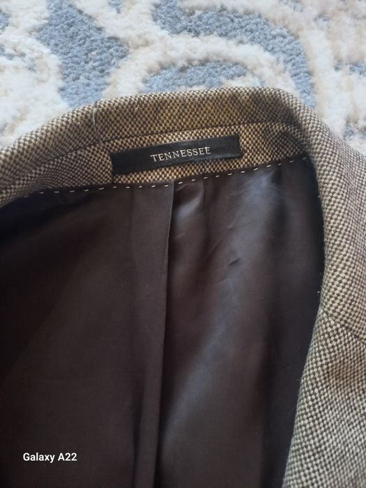 Пиджаки и пальто срочно продаю